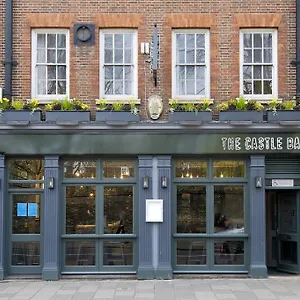 Bed & Breakfast The Castle Bar Only, Cambridge